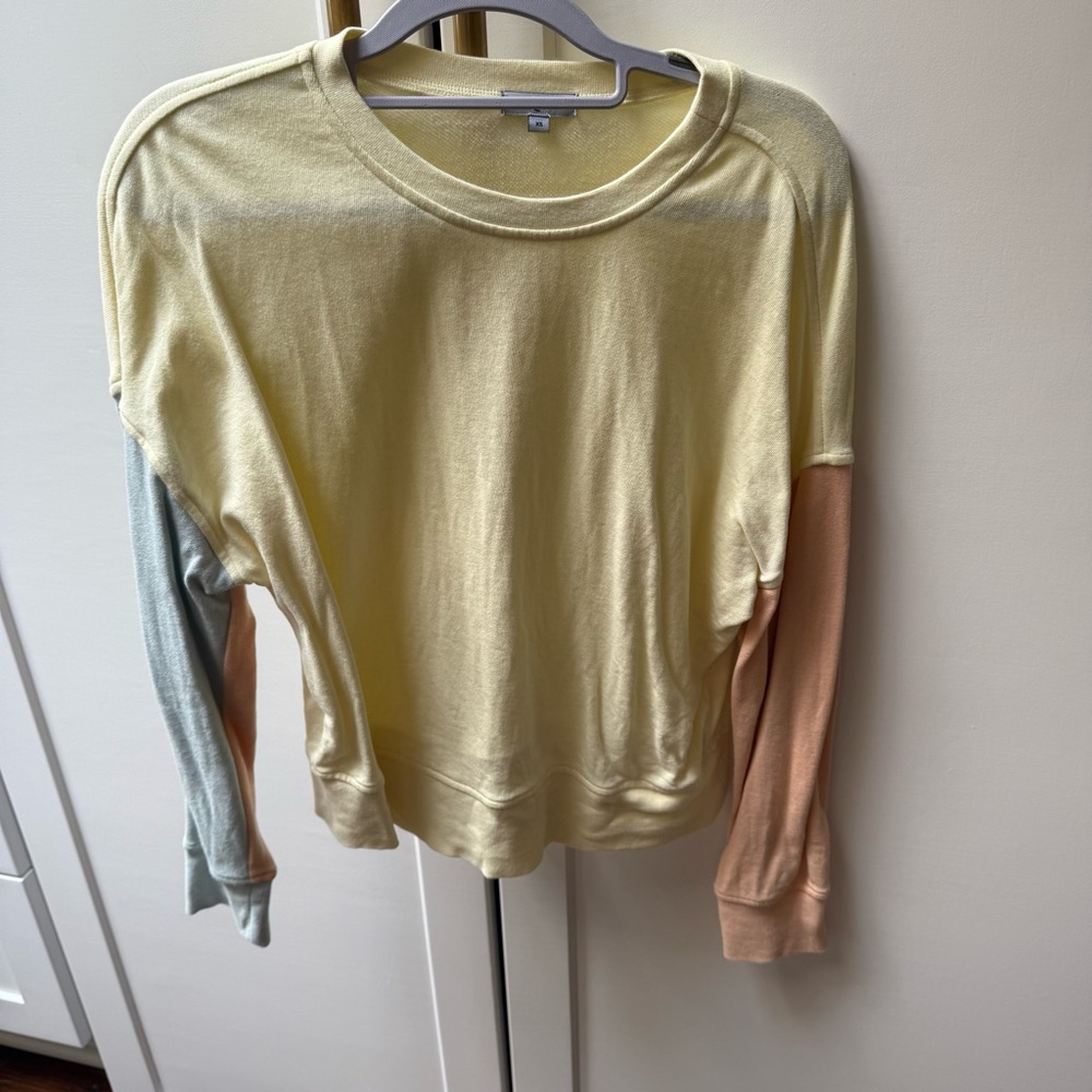 Rails Soft Yellow Color block crew